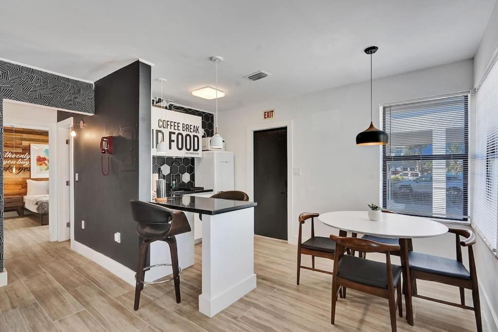 Hollywood Apartments Host By Beenomad Экстерьер фото